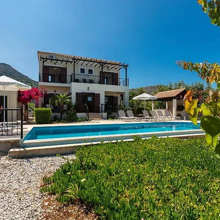 Pyramus With Private Pool Villa Palailonion