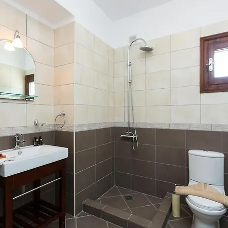 Villa Pyramus With Private Pool