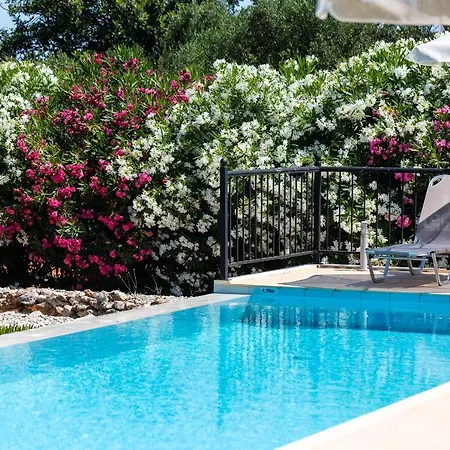 Pyramus With Private Pool * Palailonion